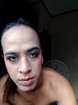 Yourscarlette Slut online show from November 22, 2025, 6:01 am