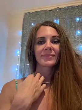 LucieMack online show from September 9, 2025, 8:41 pm