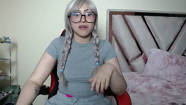 Arianna fairy online show from February 7, 2026, 3:38 pm