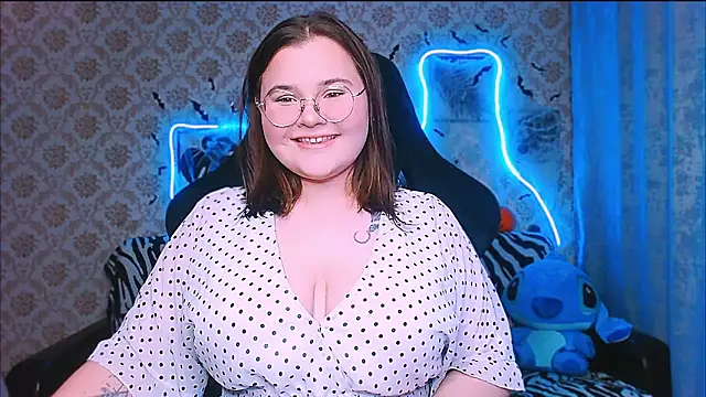 Snapshot of InLoveWithLife26 chatting on October 26, 2025, 6:03 pm InLoveWithLife26 online show from October 26, 2025, 6:03 pm