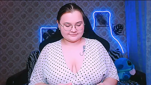 Snapshot of InLoveWithLife26 chatting on November 7, 2025, 10:04 am InLoveWithLife26 online show from November 7, 2025, 10:04 am