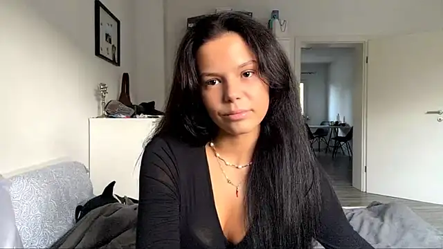 MaydaCornwall online show from November 2, 2025, 3:03 pm