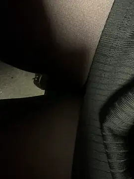 HiddenHoneyLDN online show from January 15, 2026, 3:38 pm