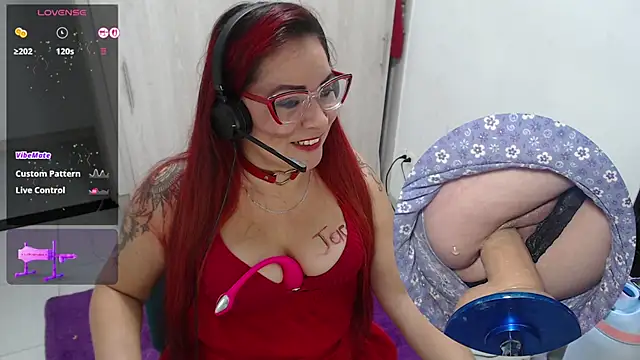 leidydi223 online show from February 25, 2026, 2:32 am