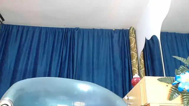 ElCaballeroNegro24 online show from December 21, 2025, 4:25 pm