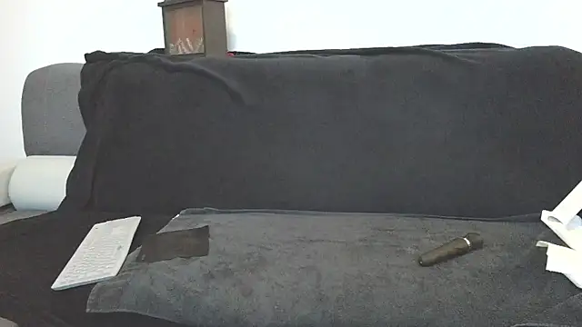 red strawberry08 online show from February 19, 2026, 9:55 pm