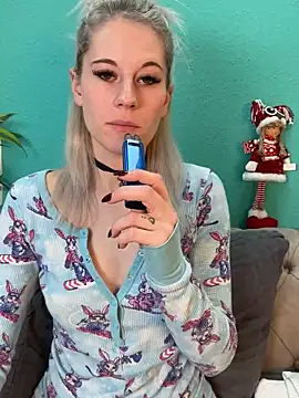 TheRealJessyLey online show from November 26, 2025, 7:42 am