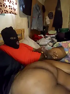 Snapshot of SuperheroDck chatting on September 21, 2025, 12:40 pm SuperheroDck online show from September 21, 2025, 12:40 pm