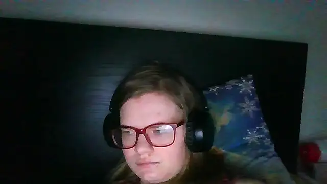 Moonolighta online show from November 2, 2025, 7:22 am