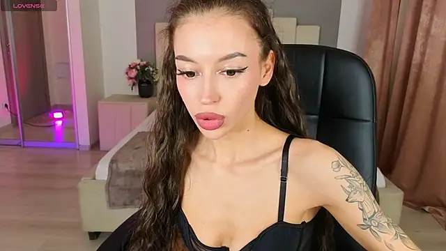 Snapshot of Alexa___Hill chatting on September 8, 2025, 8:08 pm Alexa Hill online show from September 8, 2025, 8:08 pm