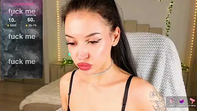 Snapshot of Alexa___Hill chatting on October 17, 2025, 9:17 pm Alexa Hill online show from October 17, 2025, 9:17 pm