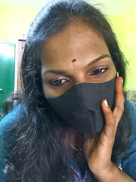 Snapshot of Honey_rosetamil chatting on October 29, 2025, 8:10 pm Honey rosetamil online show from October 29, 2025, 8:10 pm