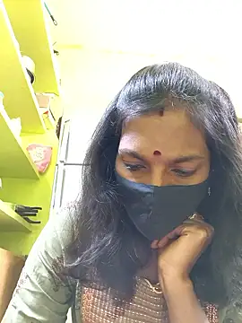 Snapshot of Honey_rosetamil chatting on November 27, 2025, 11:29 pm Honey rosetamil online show from November 27, 2025, 11:29 pm