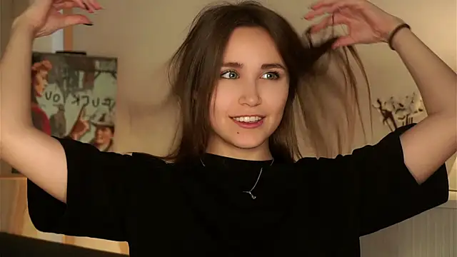 Snapshot of EthalFlowers chatting on October 21, 2025, 5:19 am EthalFlowers online show from October 21, 2025, 5:19 am