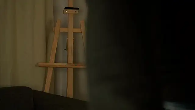 Snapshot of EthalFlowers chatting on October 22, 2025, 1:06 am EthalFlowers online show from October 22, 2025, 1:06 am