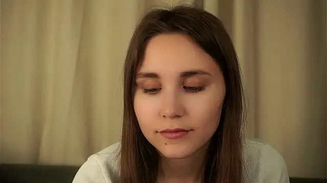 Snapshot of EthalFlowers chatting on October 29, 2025, 1:19 am EthalFlowers online show from October 29, 2025, 1:19 am