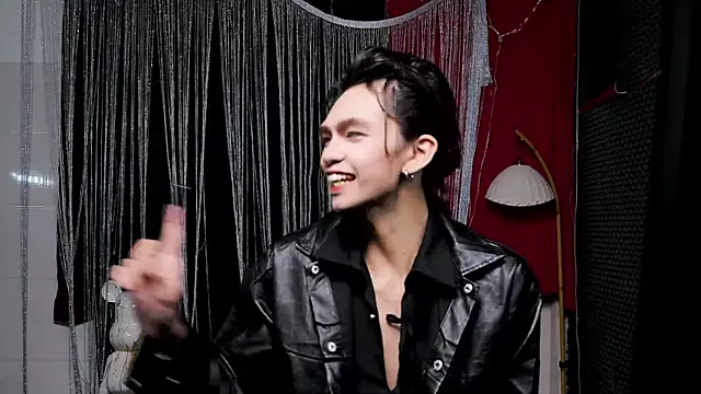 Beibei TDK online show from October 18, 2025, 2:18 pm
