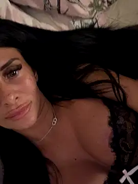 Snapshot of AriannaIsabellax chatting on October 2, 2025, 10:06 pm AriannaIsabellax online show from October 2, 2025, 10:06 pm