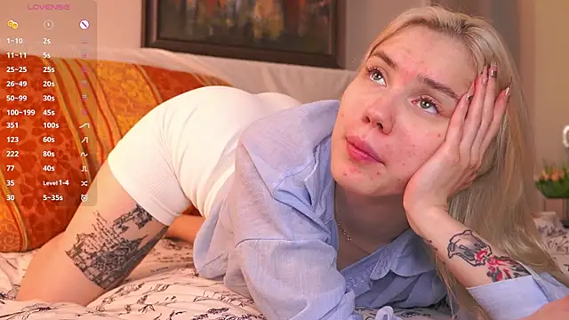 LilianBenskin online show from November 27, 2025, 5:53 am