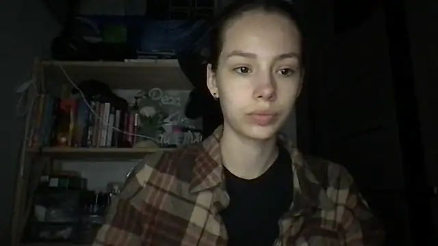 Snapshot of Yuna5343 chatting on October 22, 2025, 8:41 pm Yuna5343 online show from October 22, 2025, 8:41 pm