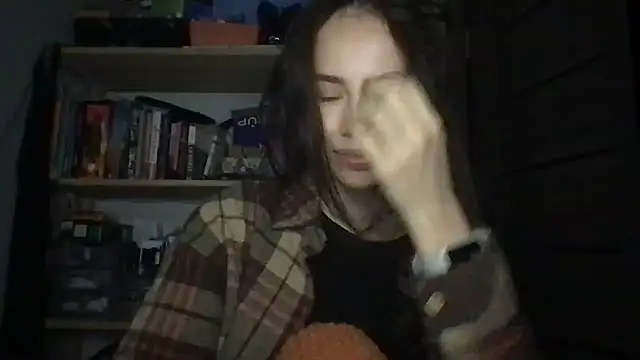 Snapshot of Yuna5343 chatting on November 15, 2025, 5:16 am Yuna5343 online show from November 15, 2025, 5:16 am