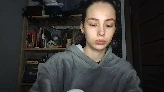 Snapshot of Yuna5343 chatting on February 11, 2026, 10:15 pm Yuna5343 online show from February 11, 2026, 10:15 pm