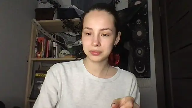 Snapshot of Yuna5343 chatting on February 18, 2026, 8:27 pm Yuna5343 online show from February 18, 2026, 8:27 pm