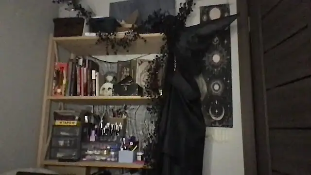 Snapshot of Yuna5343 chatting on February 28, 2026, 9:27 pm Yuna5343 online show from February 28, 2026, 9:27 pm