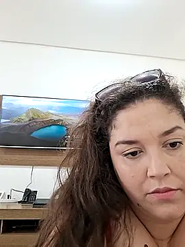 valkiriabbw online show from November 18, 2025, 1:04 pm