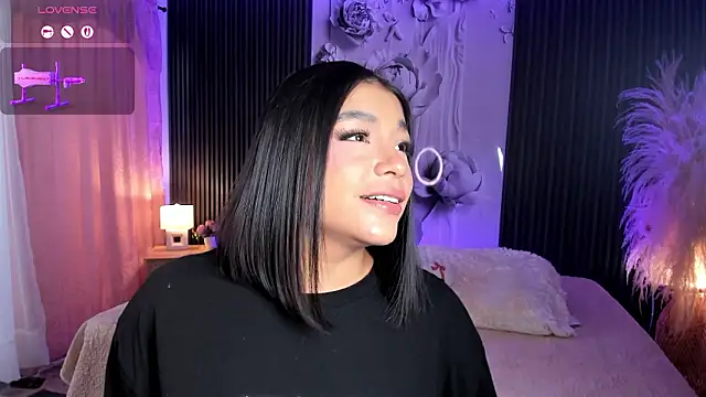 ShaniaDaniels online show from March 18, 2026, 9:07 pm