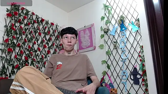 LiamBrown09 online show from April 20, 2026, 7:48 pm