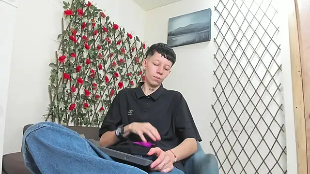 Snapshot of LiamBrown09 chatting on July 8, 2026, 7:29 pm LiamBrown09 online show from July 8, 2026, 7:29 pm