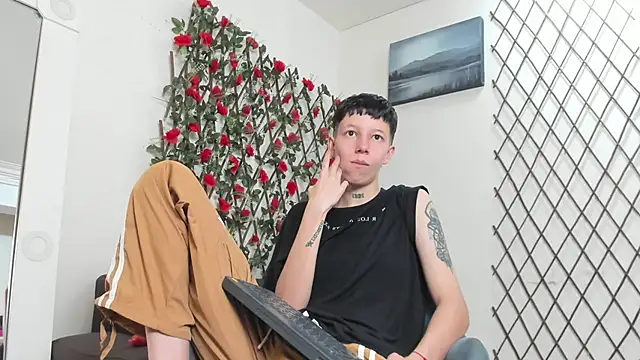 Snapshot of LiamBrown09 chatting on July 10, 2026, 8:22 pm LiamBrown09 online show from July 10, 2026, 8:22 pm