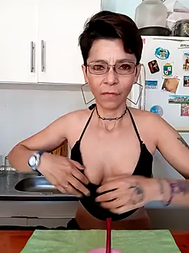 Lulypsicologasexual online show from October 7, 2025, 1:19 pm