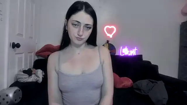 Snapshot of torithequeen chatting on February 21, 2026, 2:40 pm torithequeen online show from February 21, 2026, 2:40 pm