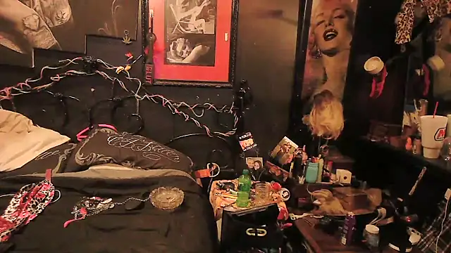 Splash Queen420 online show from February 19, 2026, 3:13 am