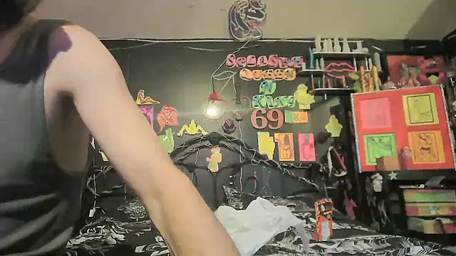 Splash Queen420 online show from April 13, 2026, 1:22 am