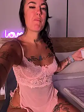 savana heart online show from October 5, 2025, 4:33 am