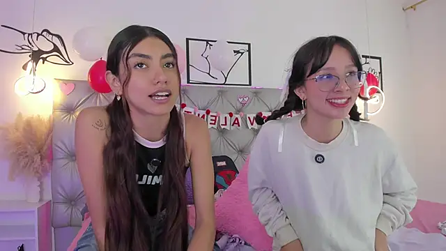 Naughty Couple83 online show from February 17, 2026, 3:29 pm