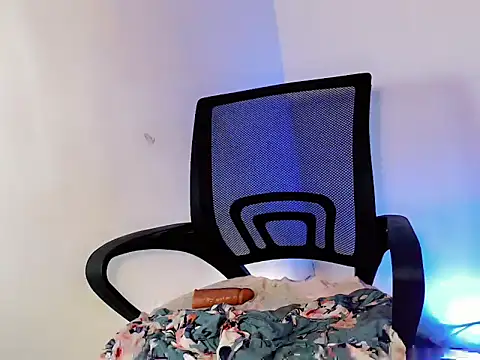 your hottest kim online show from March 16, 2026, 5:44 am