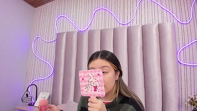 Snapshot of SamanthaPeachss chatting on November 28, 2025, 11:46 am SamanthaPeachss online show from November 28, 2025, 11:46 am