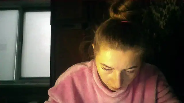 Kitten36 online show from October 6, 2025, 2:58 pm