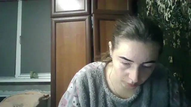 Kitten36 online show from October 17, 2025, 5:37 pm
