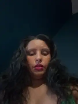 Angelaarayexx online show from December 16, 2025, 12:32 pm