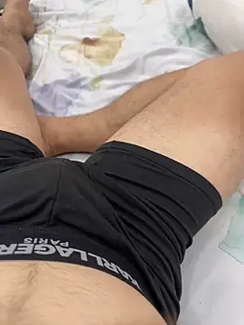 Snapshot of anhduy770 chatting on November 5, 2025, 8:25 am anhduy770 online show from November 5, 2025, 8:25 am