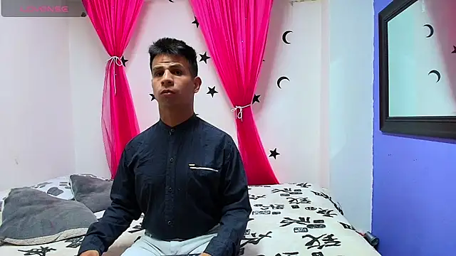 Snapshot of mabelineyesgreen303av chatting on October 2, 2025, 1:23 am mabelineyesgreen303av online show from October 2, 2025, 1:23 am