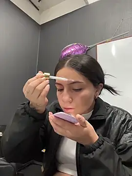 Alyha Cortes online show from February 18, 2026, 1:29 pm