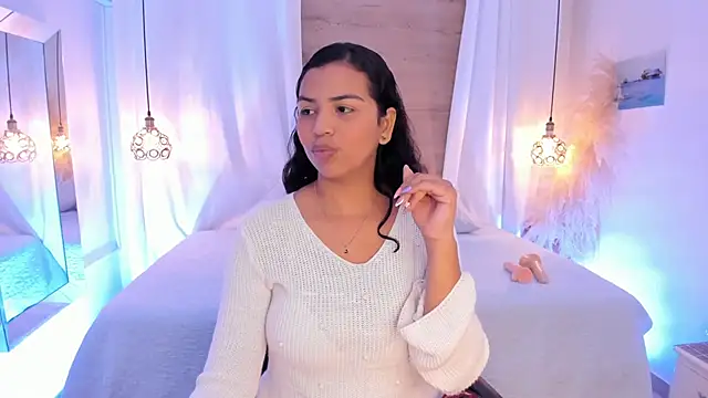 Snapshot of Artemisa08 chatting on February 6, 2026, 2:27 am Artemisa08 online show from February 6, 2026, 2:27 am