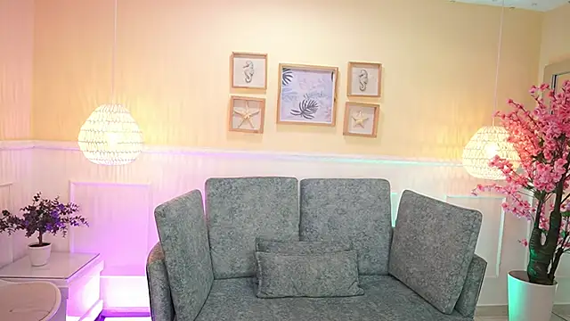 LoonaNyx online show from September 19, 2025, 11:33 am