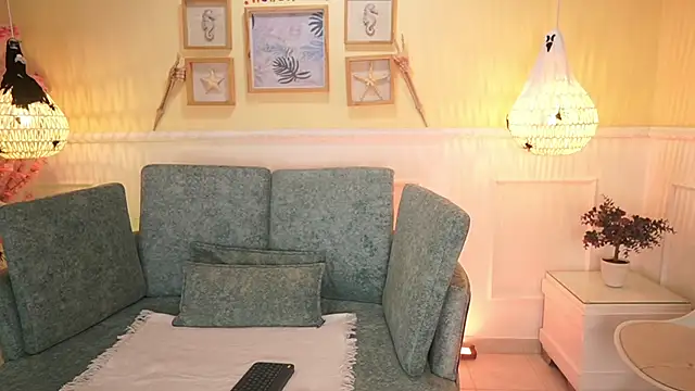 LoonaNyx online show from October 30, 2025, 11:33 am